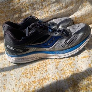 Saucony Men’s Guide 10 Everrun Running Shoe